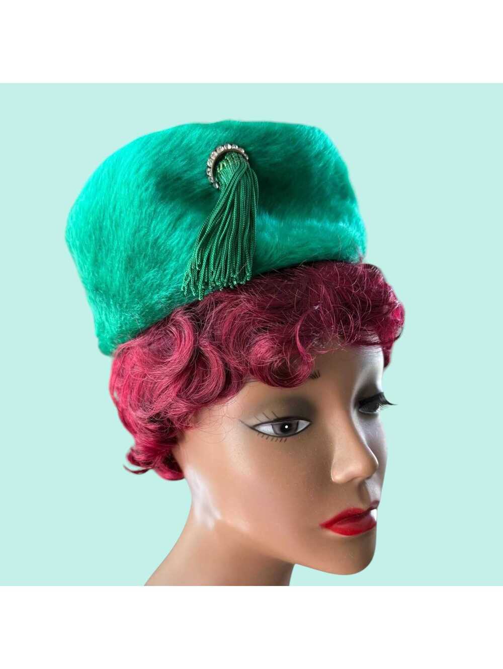 Vintage 50s 60s Pillbox Hat Faux Fur with a Tassel and Rhinestones Emerald Green